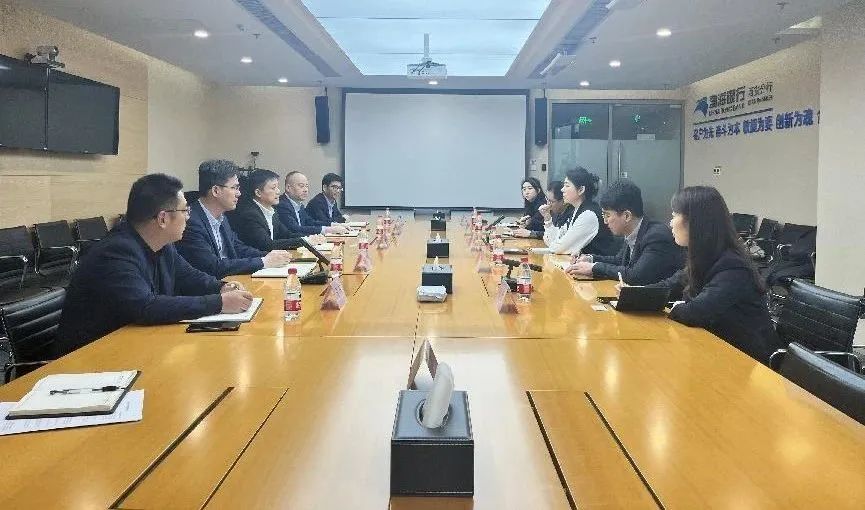 西安市西投投資（發(fā)展）有限公司組織全體黨員和中層以上集中學習習近平總書記關(guān)于作風建設重要論述匯編